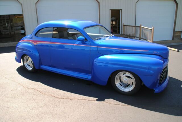 Ford Coupe 1947 image number 0