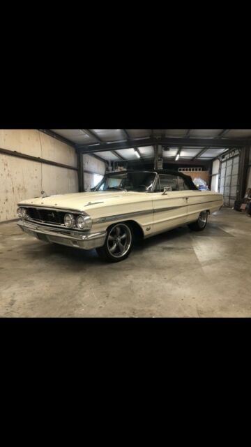 Ford Galaxie 500 1964 image number 0