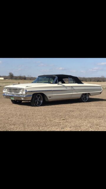 Ford Galaxie 500 1964 image number 2