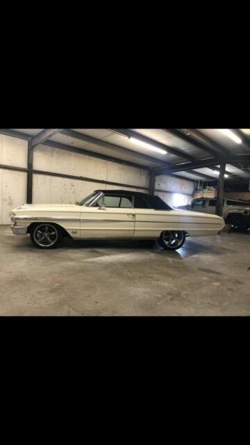 Ford Galaxie 500 1964 image number 22