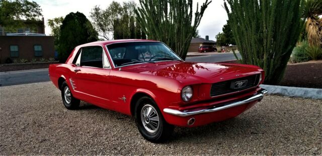 Ford Mustang 1966 image number 24