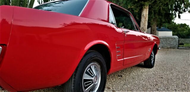 Ford Mustang 1966 image number 27