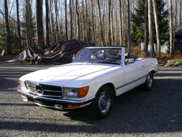 Mercedes-Benz SL-Class 1979 image number 0