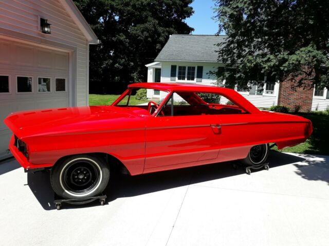 Ford Galaxie 1964 image number 1