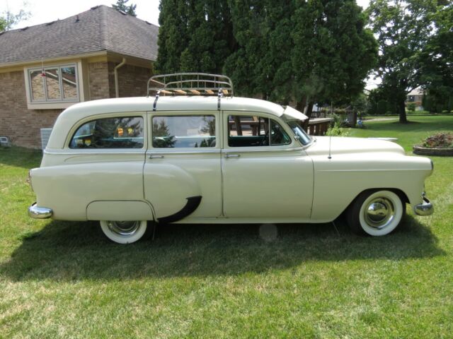 Chevrolet Bel Air/150/210 1953 image number 1