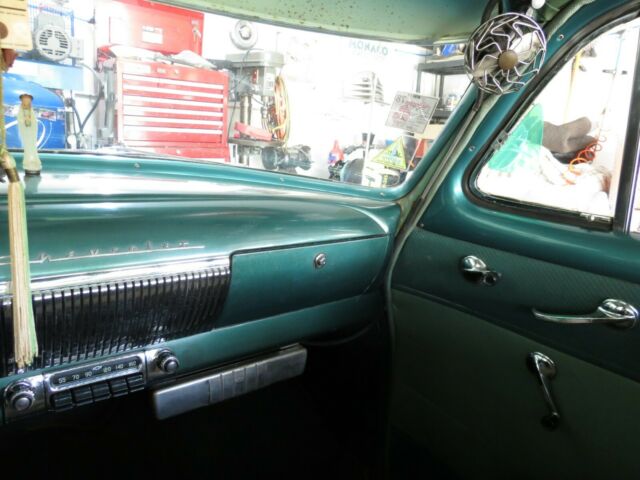 Chevrolet Bel Air/150/210 1953 image number 11