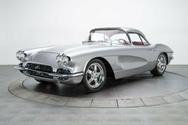 Chevrolet Corvette 1962 image number 10