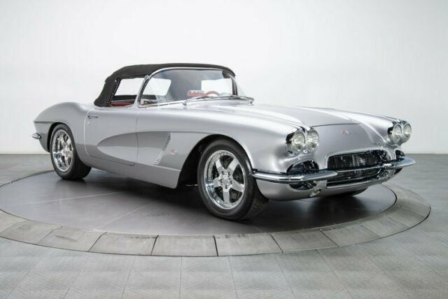 Chevrolet Corvette 1962 image number 14