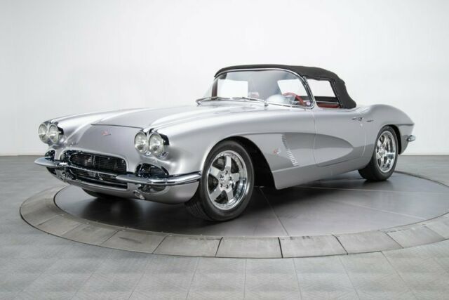 Chevrolet Corvette 1962 image number 33