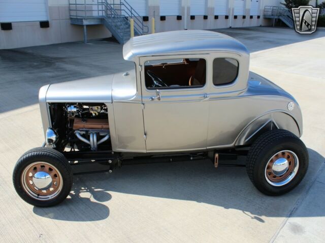 Ford Model A 1930 image number 29