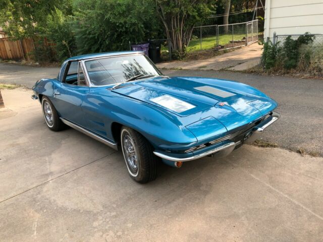 Chevrolet Corvette 1963 image number 30