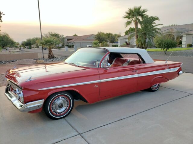 Chevrolet Impala 1961 image number 1