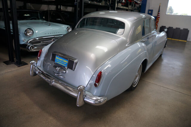 Rolls-Royce Silver Cloud II V8 1961 image number 14