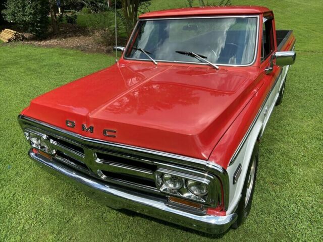 GMC CE2500 1971 image number 2