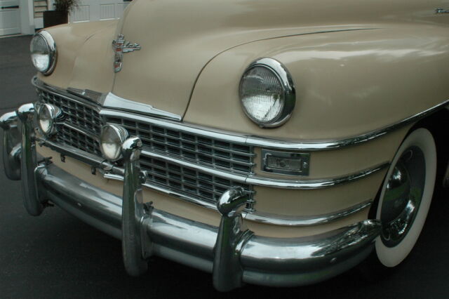 Chrysler Town & Country 1948 image number 31