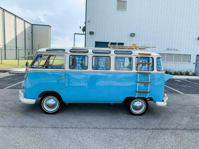 Volkswagen Bus/Vanagon 1970 image number 33