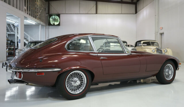 Jaguar E-Type 1973 image number 27