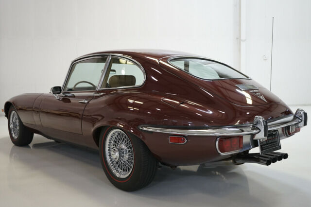 Jaguar E-Type 1973 image number 29