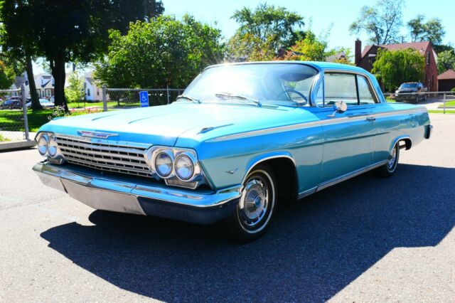 Chevrolet Impala 1962 image number 1