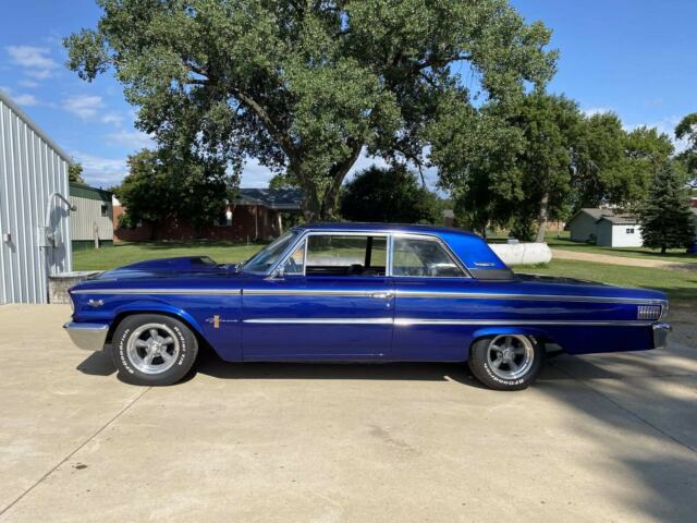 Ford Galaxie 1963 image number 27