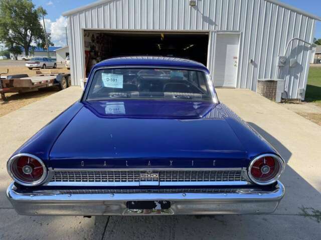 Ford Galaxie 1963 image number 29