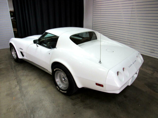 Chevrolet Corvette 1974 image number 27