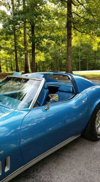 Chevrolet Corvette 1969 image number 10