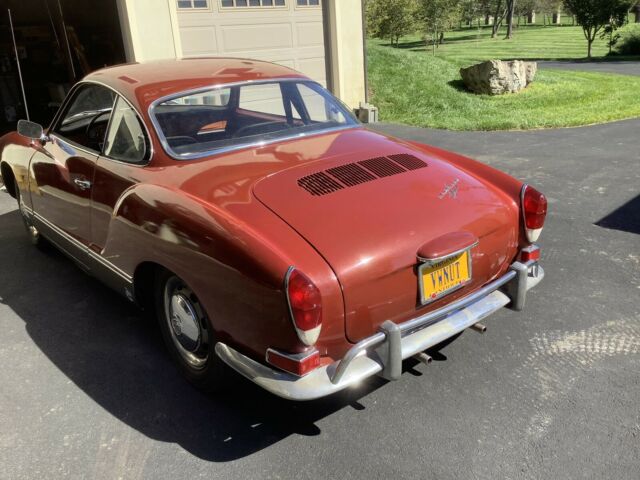 Volkswagen Karmann Ghia 1971 image number 23