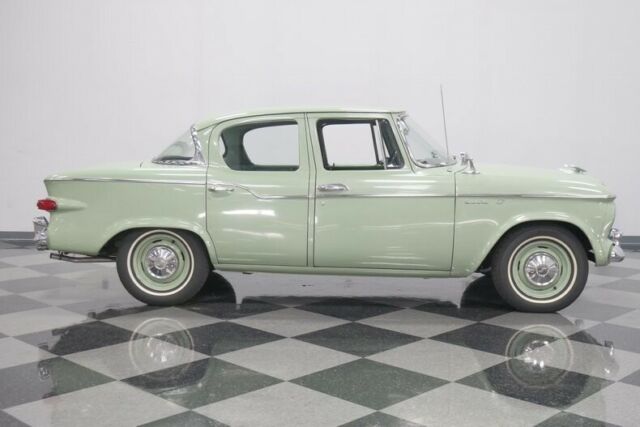 Studebaker Lark 1960 image number 39