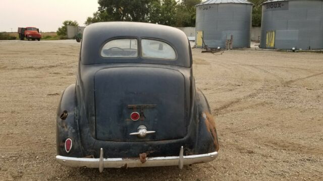 Ford sedan 1938 image number 36