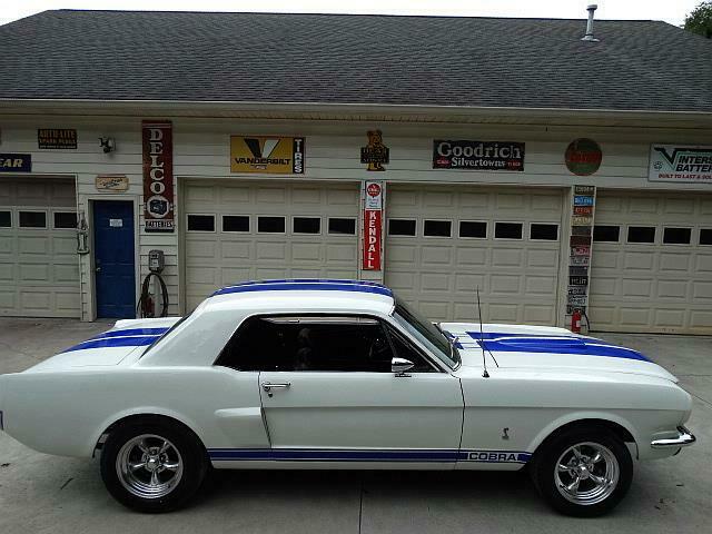 Ford Mustang 1965 image number 0