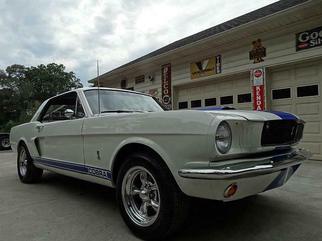 Ford Mustang 1965 image number 7