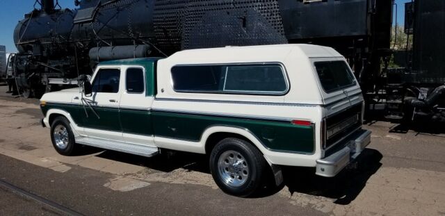 Ford F-250 1977 image number 1