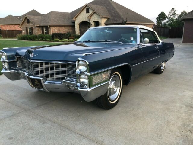 Cadillac DeVille 1965 image number 1