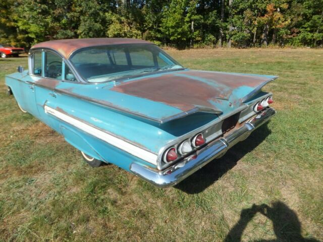 Chevrolet Impala 1960 image number 2