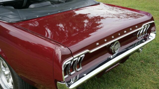 Ford Mustang 1967 image number 9