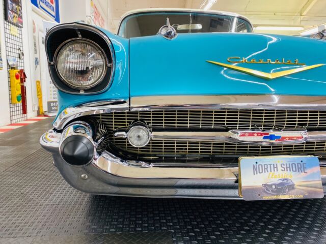 Chevrolet Bel Air/150/210 1957 image number 12