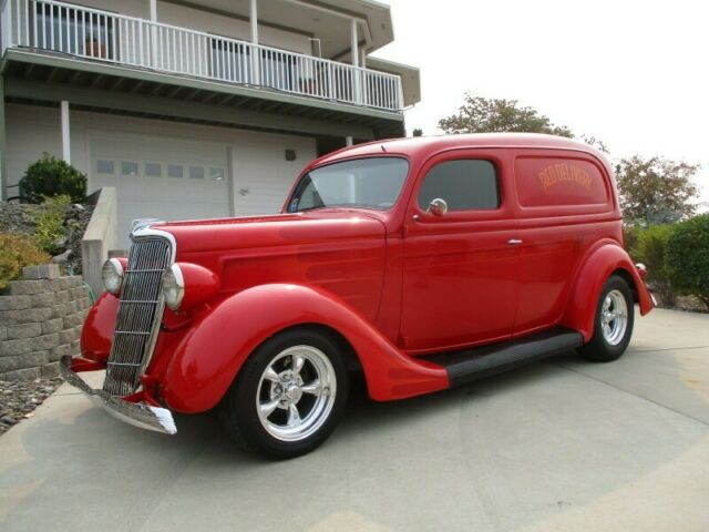 Ford Sedan Delivery 1935 image number 0