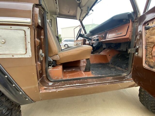 Ford Bronco 1974 image number 32