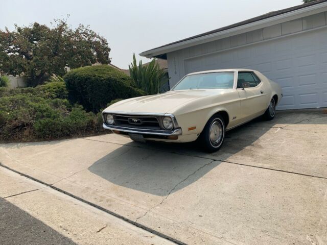 Ford Mustang 1972 image number 11