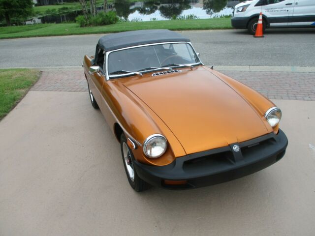 MG MGB 1979 image number 13