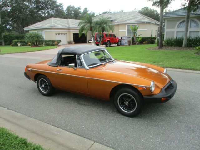 MG MGB 1979 image number 17