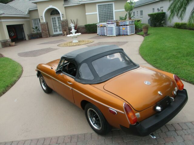 MG MGB 1979 image number 21