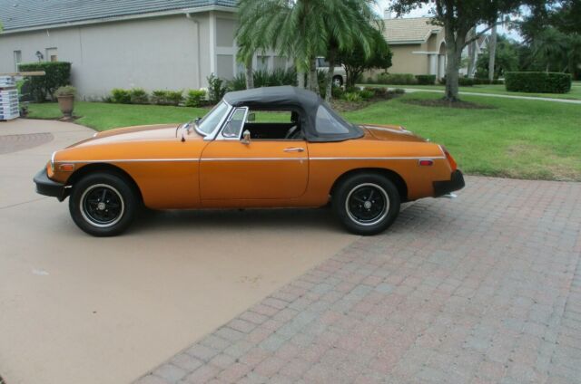 MG MGB 1979 image number 27