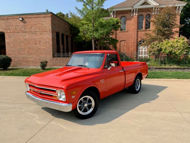 Chevrolet C-10 1968 image number 1