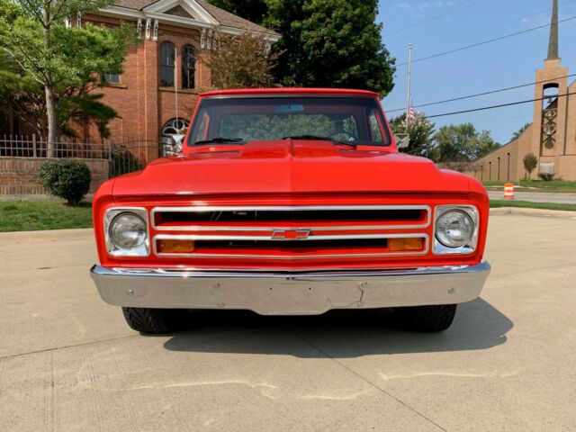 Chevrolet C-10 1968 image number 2