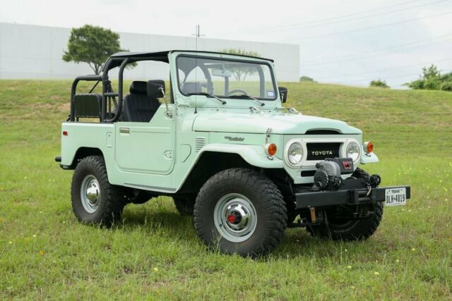 Toyota Land Cruiser 1978 image number 1