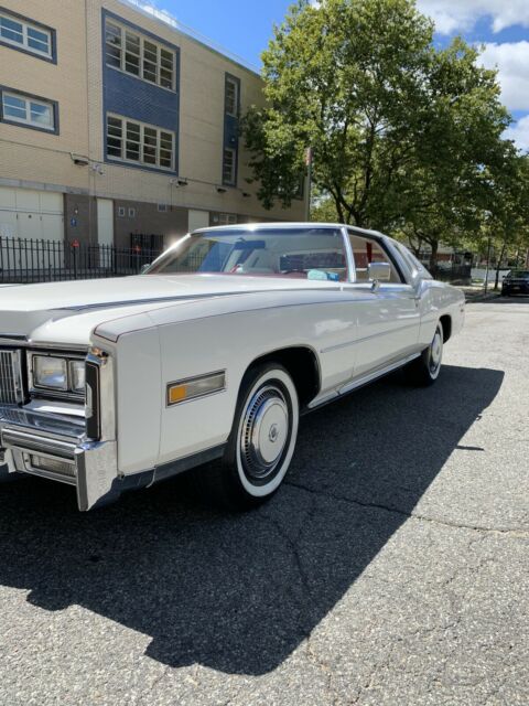 Cadillac Eldorado 1977 image number 0