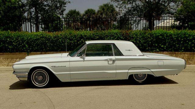 Ford Thunderbird 1964 image number 1