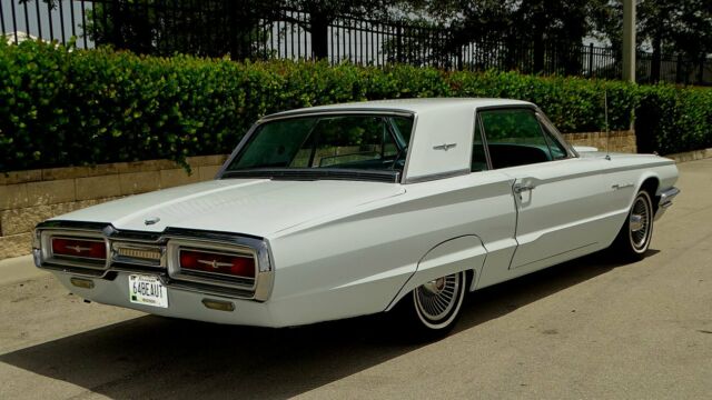 Ford Thunderbird 1964 image number 4